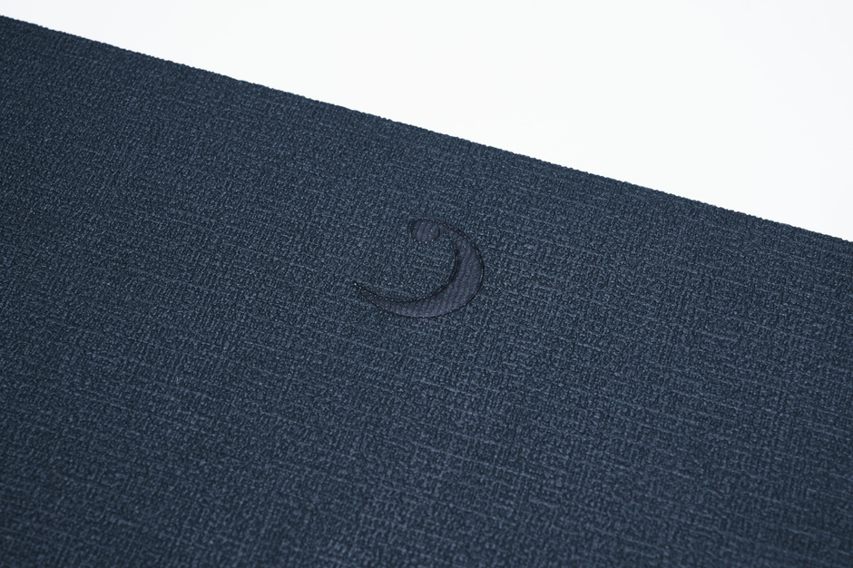 グリップ力を生み出す表面のテクスチャ