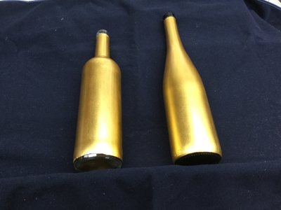 黄金ワインボトル