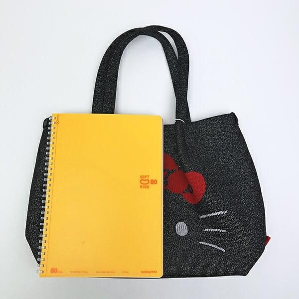 キティのバッグ