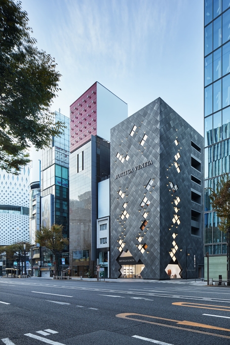 1_bv_ginza2018_001_s Nacasa & Partners Inc.