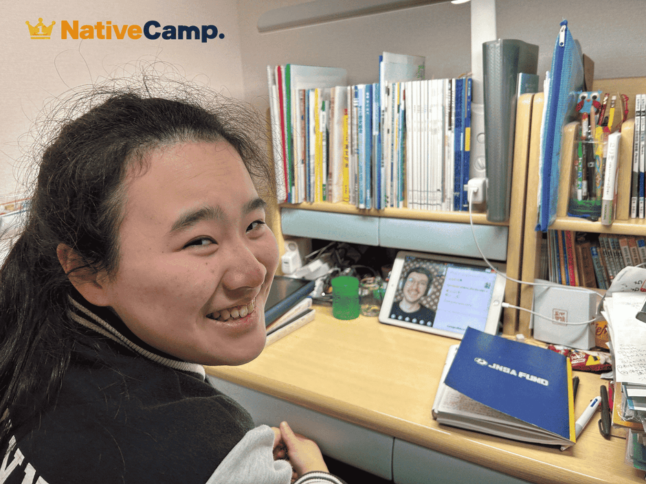 英会話レッスンを楽しむ会員　1