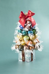 リンドールチョコレート50個で作るクリスマスツリー　 自由が丘で楽しむ、クリスマス限定手作りセミナーを開催