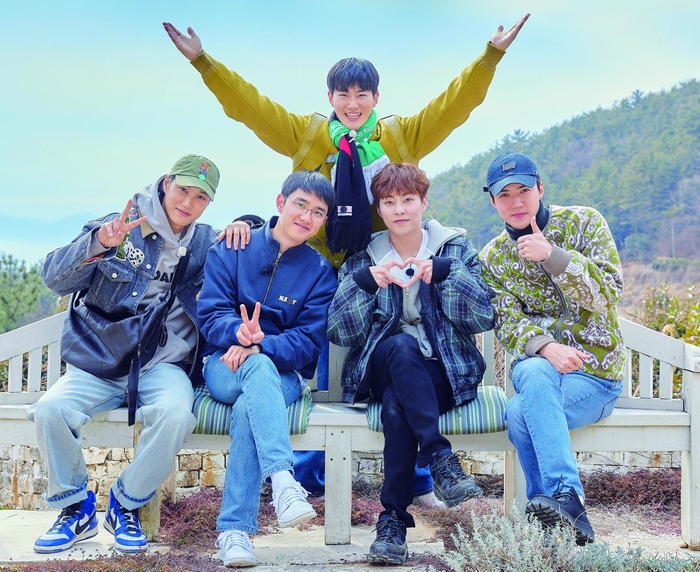 「EXOのあみだで世界旅行~南海編~」©2022 wavve, SM Culture & Contents Co., Ltd. All Rights Reserved.