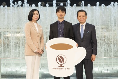 グランプリ受賞者と審査員