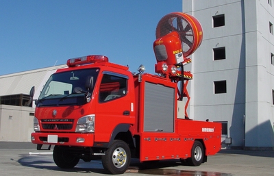 大型ブロアー車(櫻護謨株式会社)