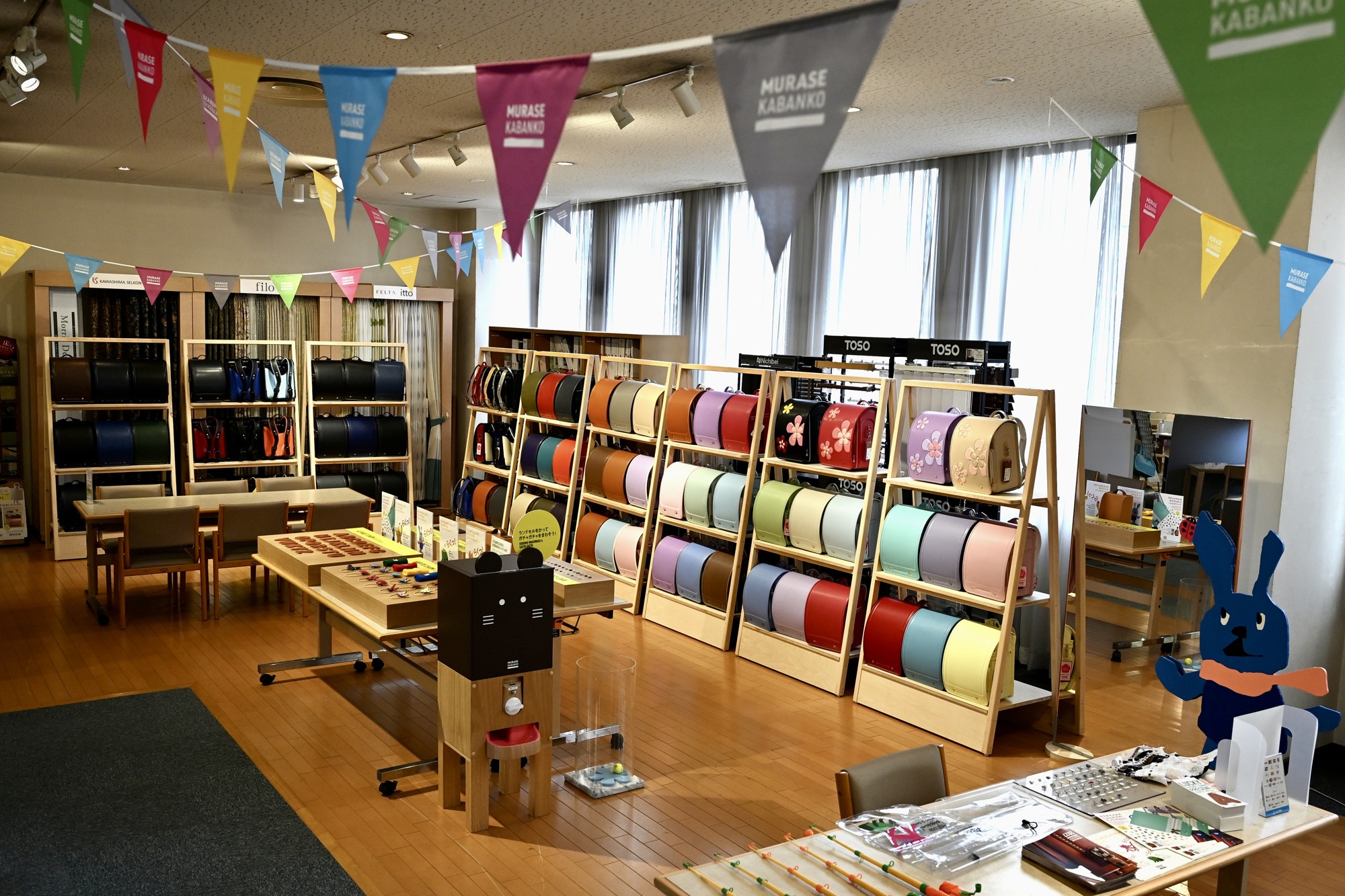 通学荷物の増加を背景に「比べて選ぶ」ランドセルへ