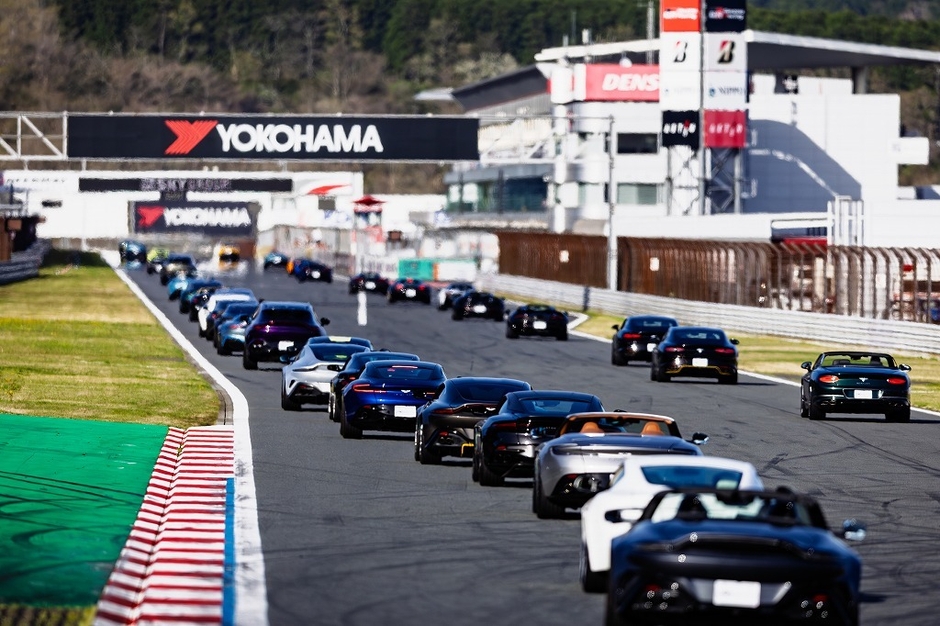 THE SKY GROUP DAY パレードラン2