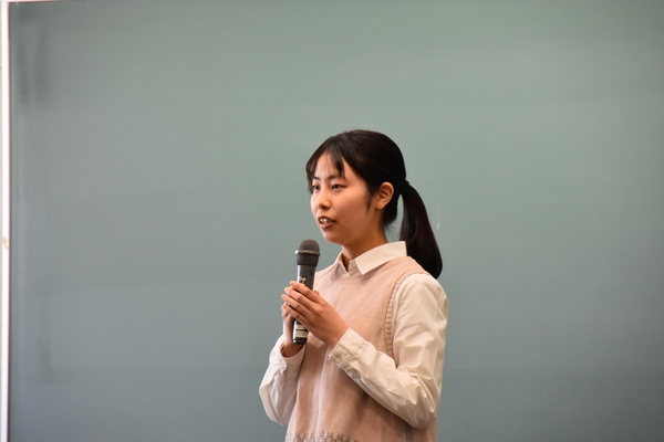 挨拶する木全さん