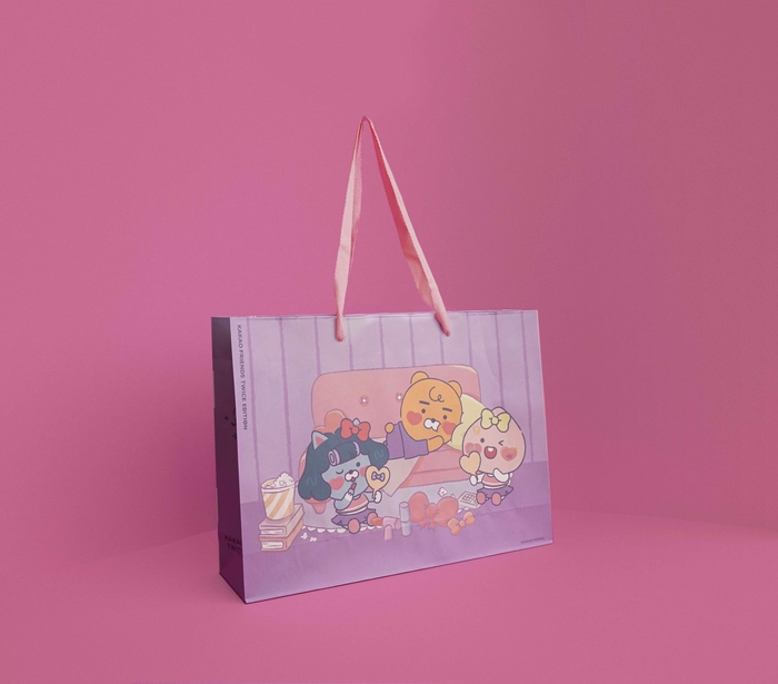 TWICE EDITION限定ショッパーをプレゼント!