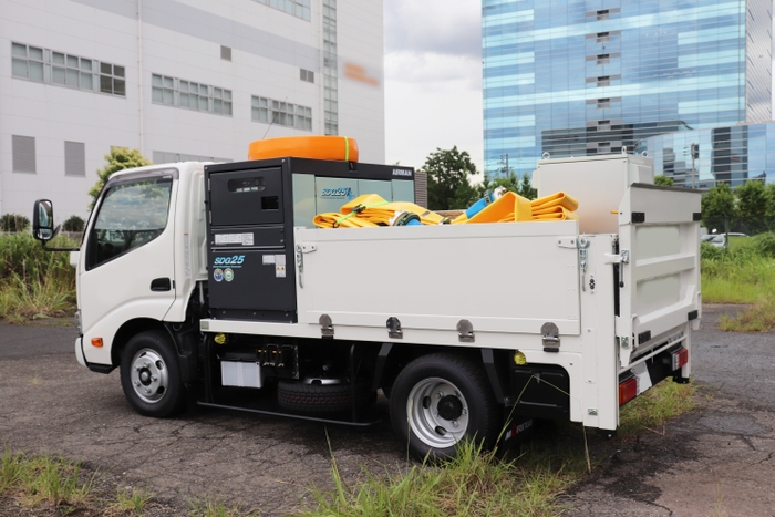 排水量 2,500L/min(揚程20m)のポンプを1基積載した電動式排水ポンプ車