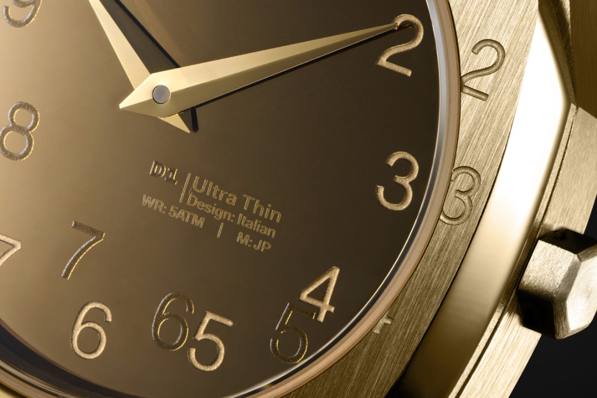 D1 Milano「ULTRA THIN」から新作4型が登場。
数字を“ずらす”新発想文字盤と、初採用カリフォルニアダイヤル。