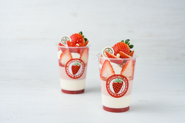 『（テイクアウト）いちごのパフェ』