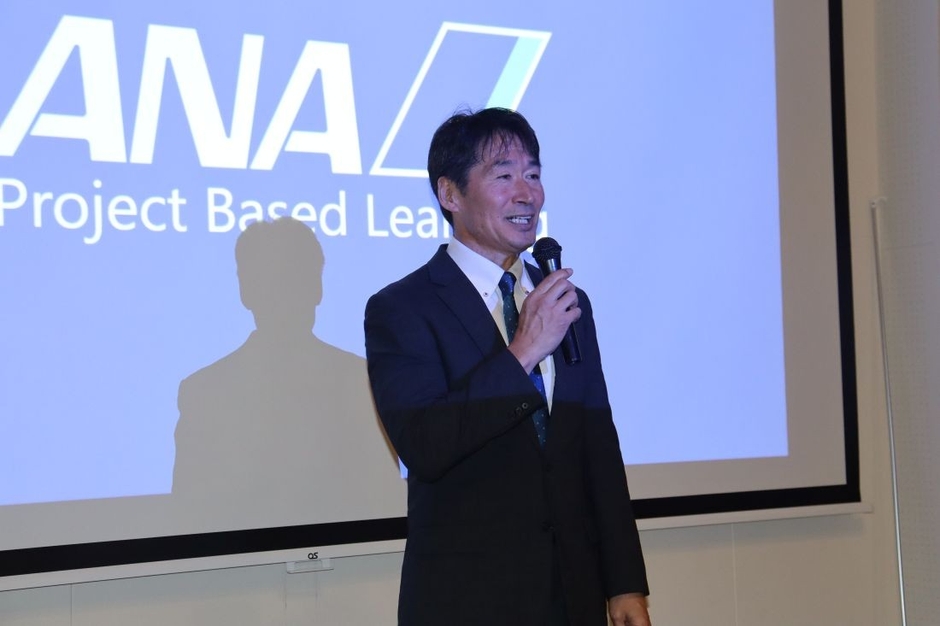 受賞理由を説明する細見マネジャー