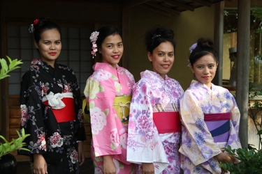 So Charming! Summer Kimono Event: Trainees from a Tsuneishi Shipbuilding overseas group company experience Japanese culture