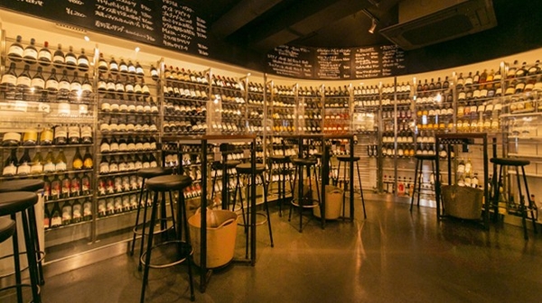 600本収納のウォークインセラー