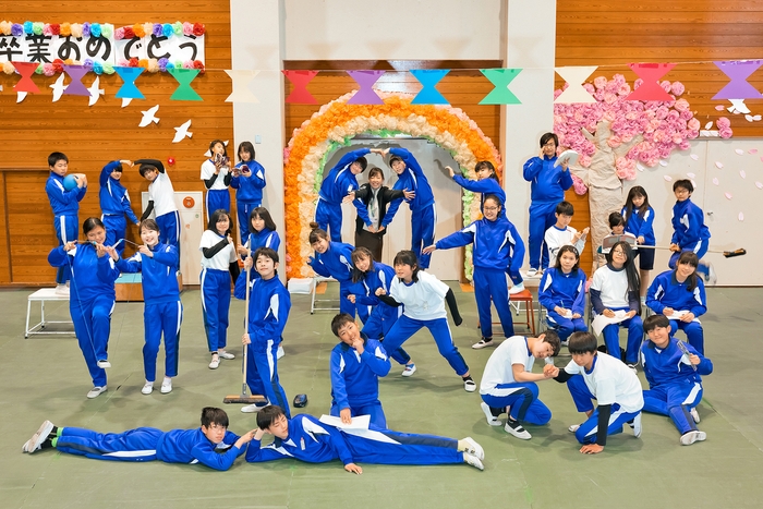 津市立育生小学校の児童