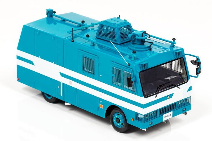 機動隊遊撃放水車両:右前