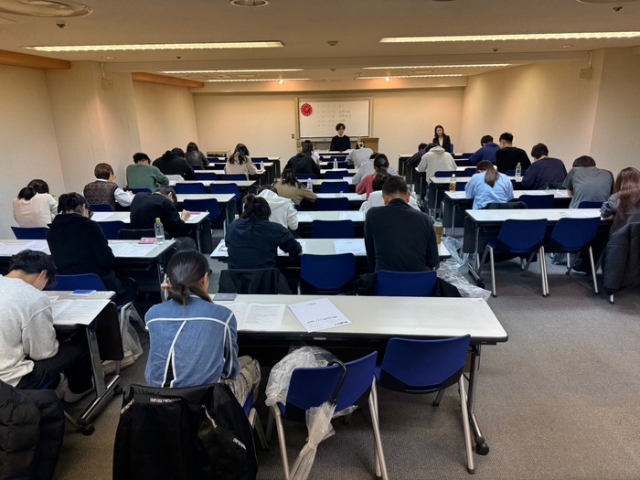 対面模擬試験様子(3)