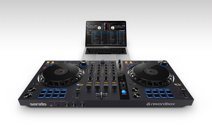 自由自在なDJプレイを可能にするSerato DJ Proとのプラグ＆プレイ