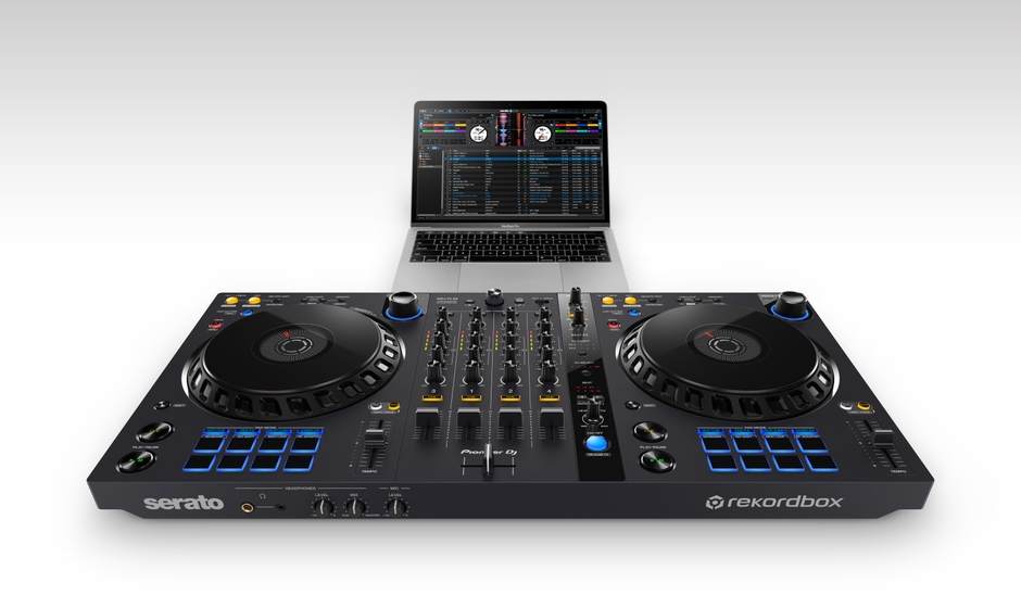 自由自在なDJプレイを可能にするSerato DJ Proとのプラグ＆プレイ