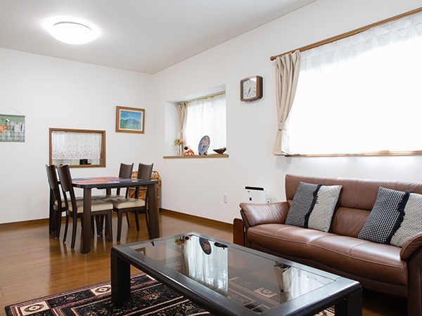 1F リビングダイニング