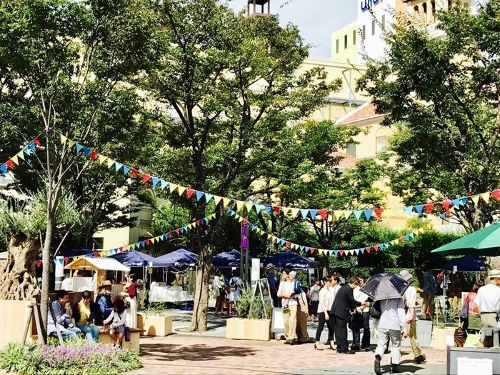 レンガソウコマルシェ 開催風景2