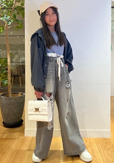 小物はガーリーにして!