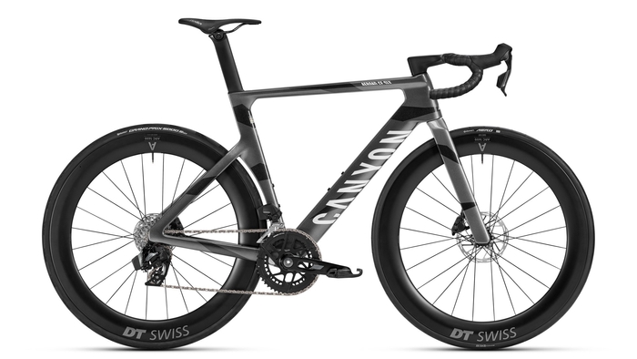エアロード CF SLX 7 AXS Speed　¥699,000（消費税込）完成車平均重量 7.94 kg