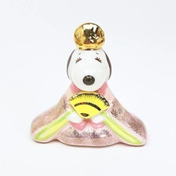 スヌーピーの雛人形を今年も発見。創業300年の老舗『吉徳』の自信作。今風の色合いです。