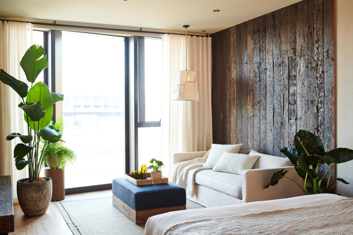 【1 Hotel Melbourne】 客室 River Reserve King (C) Mikkel Vang