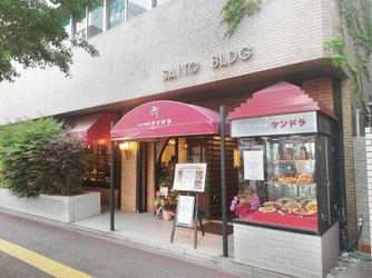 2021年5月に閉店した老舗ロシア料理の人気店「ツンドラ」 看板メニュー「ボルシチ」がレトルトパウチで待望の復活！