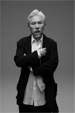 岩代太郎