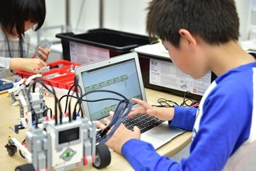 ロボットプログラミング教室「プログラボ」 10月に「プログラボ豊田」を新たに開校 首都圏で計14校に！ ～関西・首都圏の各教室で夏期集中講座を開催し、 プログラミングに触れる機会を提供します～