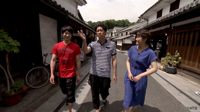 おにぎりあたためますか 岡山の旅 Blu-ray(左から戸次重幸、大泉洋、室岡里美) ©HTB
