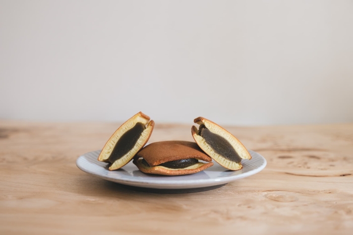 塩の結晶をイメージした四角いどら焼き