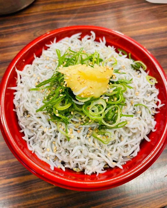 釜揚げしらす丼