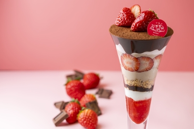 いちごのショコラパフェ ※BonBonBERRY cafe限定