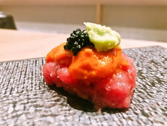 『本格江戸前寿司』と巧みな『小皿料理』をコースで提供！ 恵比寿の人気寿司店の2号店「鮨　いつみ」が赤坂にオープン