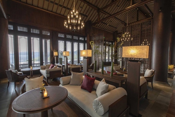 ロビーラウンジ