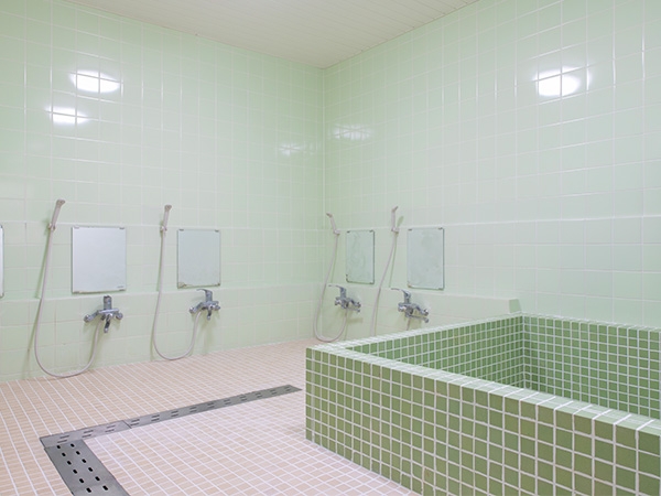 Aスタジオ 1F大浴場