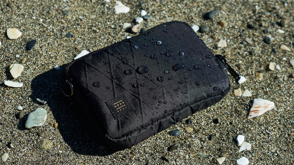 防水素材を採用