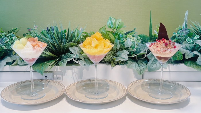 (左から)ピーチメロンとハーブ(ディル)/ マンゴーとスパイス(シナモン&カルダモン)/ チョコレートとラズベリー