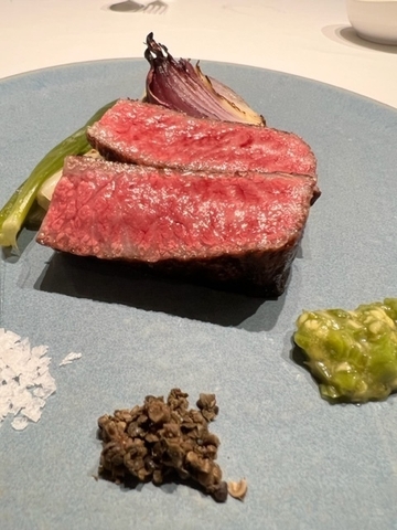 黒毛和牛のビステッカ