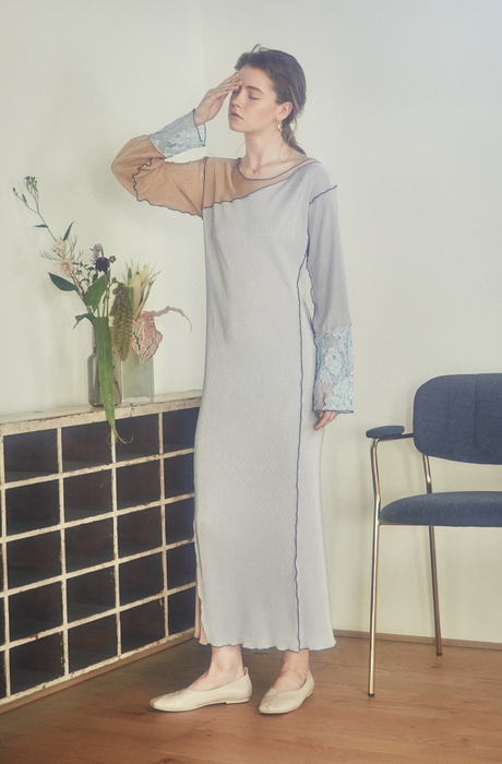 THE PLEATS MELLOW DRESS ¥ 17,380 TAX IN