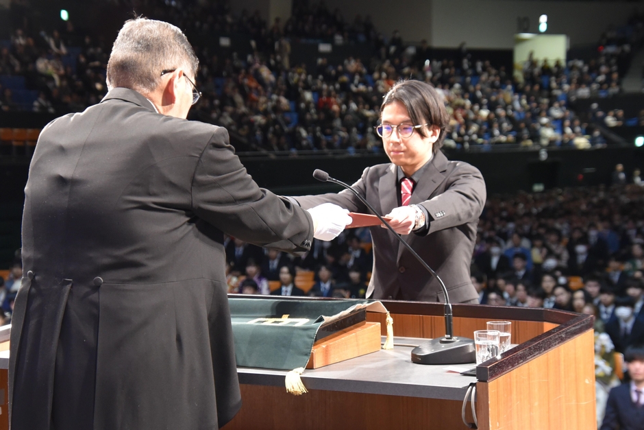 法学部代表の牛鼻竜之介さん