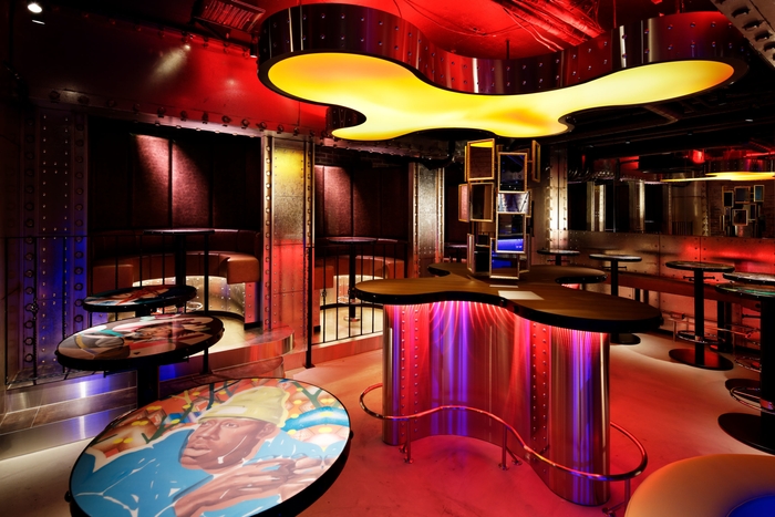 The Public stand 六本木店