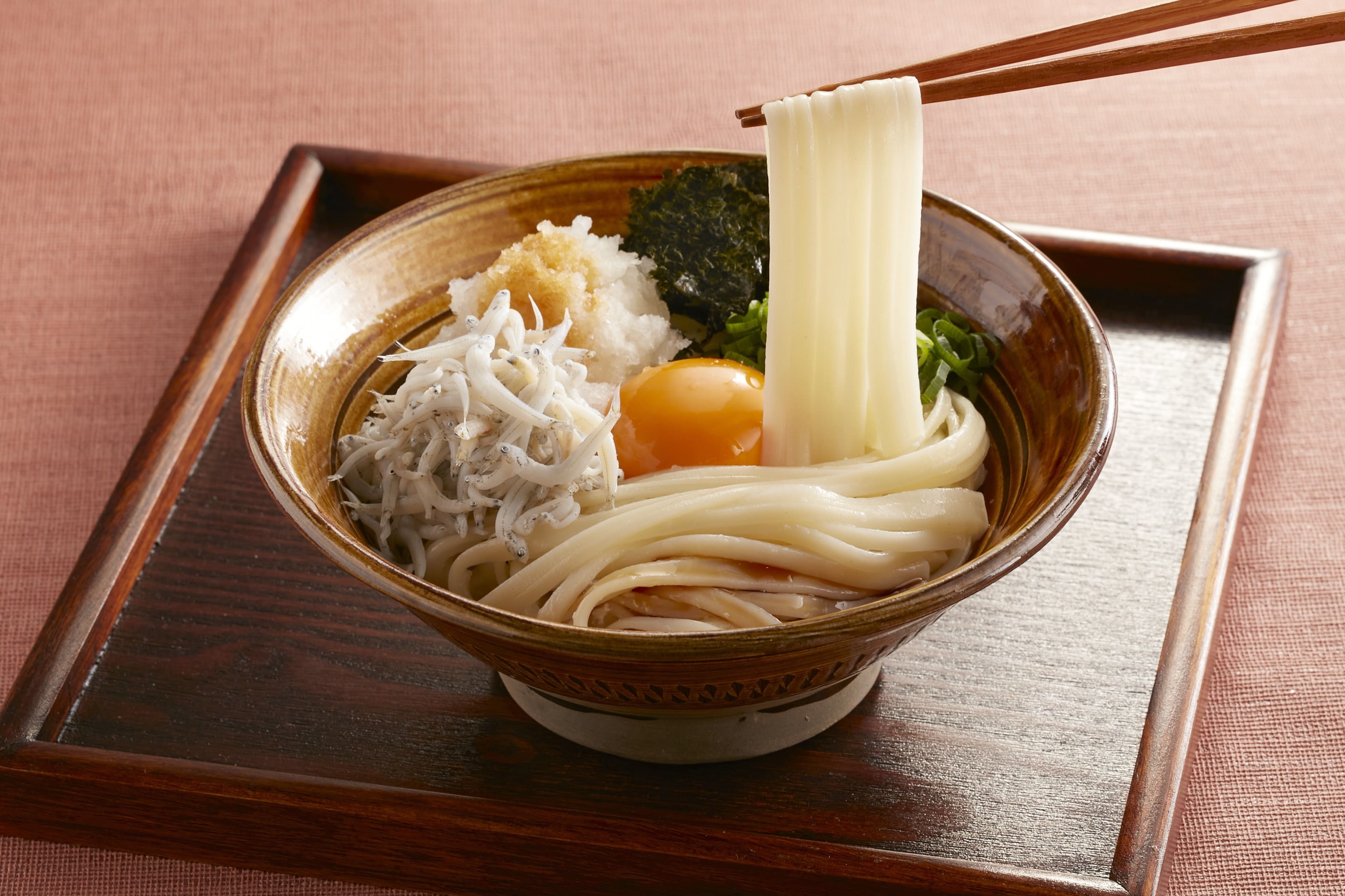 平延べうどん 調理例(釜揚げしらす)