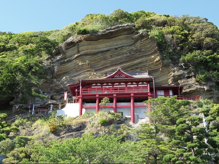 大福寺(だいふくじ)／崖観音