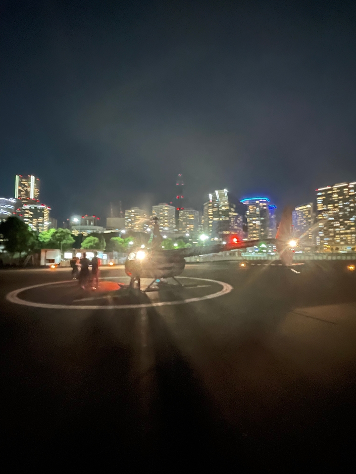 これだけ街中にあるヘリポートは日本でここだけ