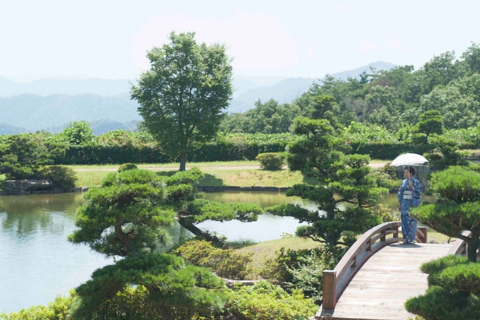 ホテルの日本庭園「東林苑」で朝の散歩